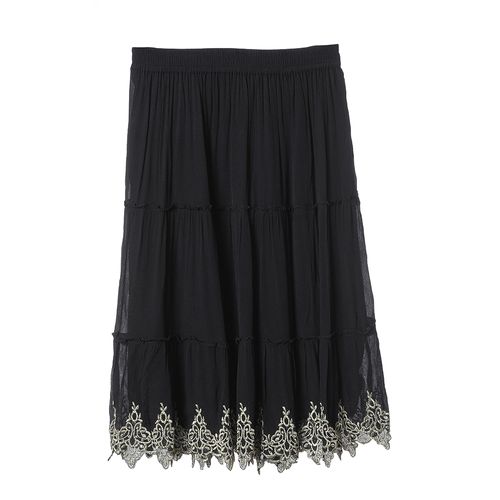Fusta neagra, poale brodate