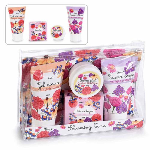 Set 4 cosmetice pentru baie cu aroma florala